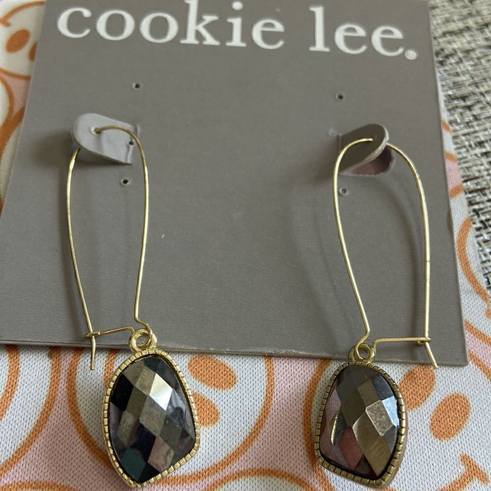 Cookie Lee earrings NWT 